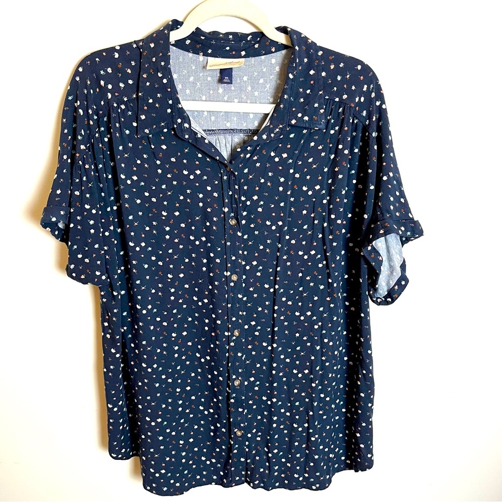 Universal Thread Top Womens XXL Navy Blue Ditsy Floral Button Front Short Sleeve